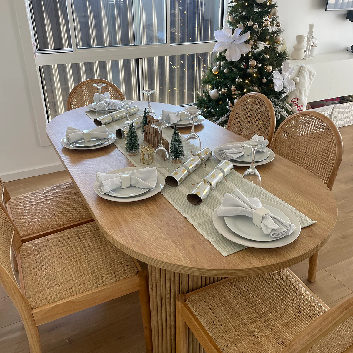 Amara Six Seater Dining Table - Natural - Image 5